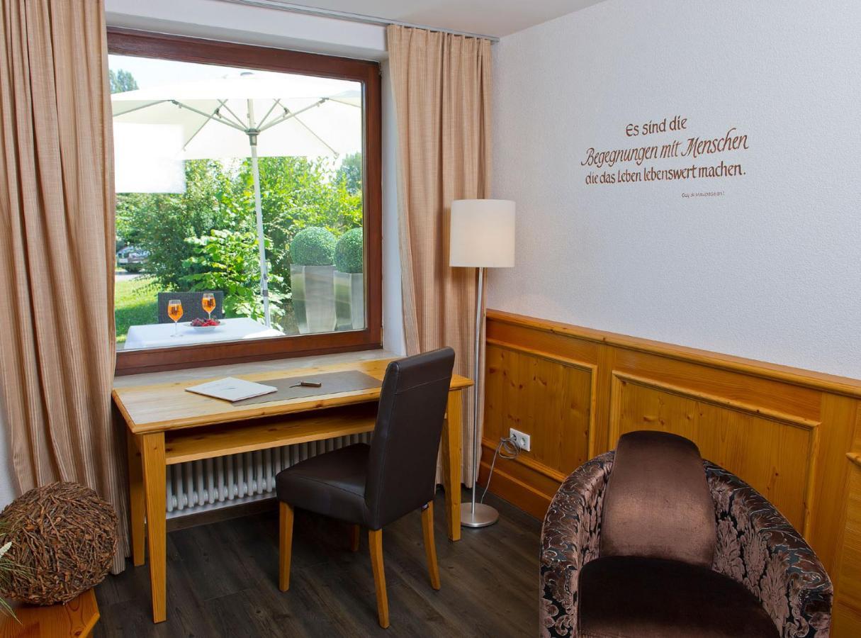 Hotel Heinzler Am See Именстад ам Бодензе Екстериор снимка