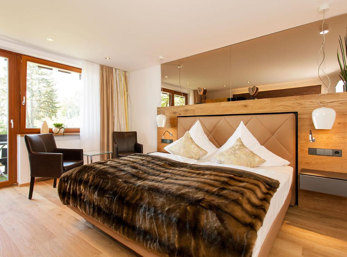 Hotel Heinzler Am See Именстад ам Бодензе Екстериор снимка